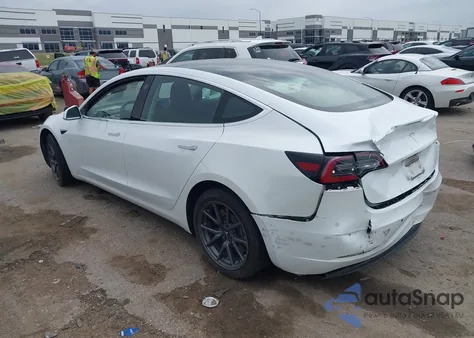 2018 Tesla Model 3 Long Range/Mid Range из США, поврежденный, VIN 5YJ3E1EA1JF059700